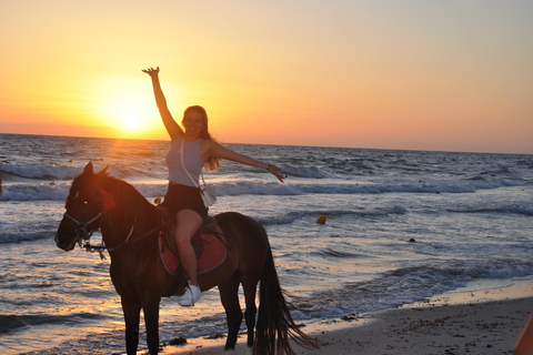 DJERBA : Private Horse Riding (2h).