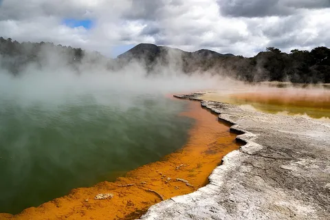 Auckland: Rotorua, Taupo, Waiotapu & Huka Falls Private Trip