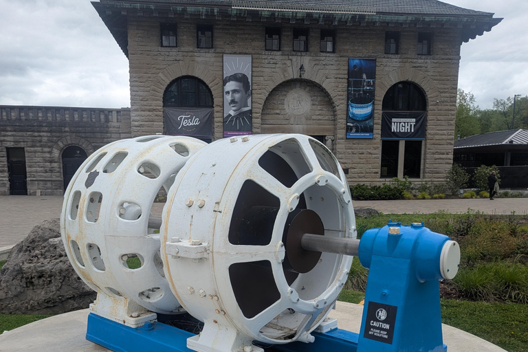 Niagara Falls Day Tour with Boat, Power Station & Tunnel