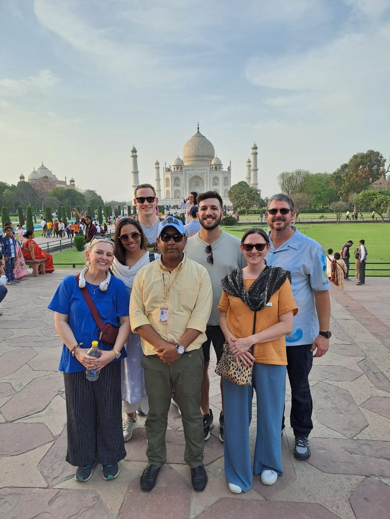 Ab Delhi: 2-tägige private Tour zum Taj Mahal & Agra mit Übernachtung