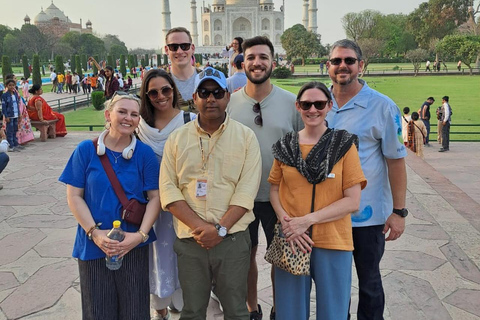 Agra: Taj Mahal & Agra Fort Guided Skip-the-Line Tour Taj Mahal Guided Tour (Tickets Not Included)
