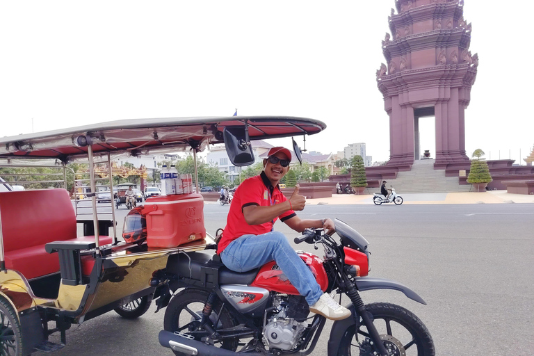 Phnom Penh: Killing Fields & S21 Prison Tour with Pickup
