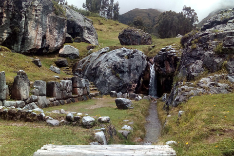 Cuzco: ÑAUPA IGLESIA - QUILLARUMIYOQ EXPLORATIE