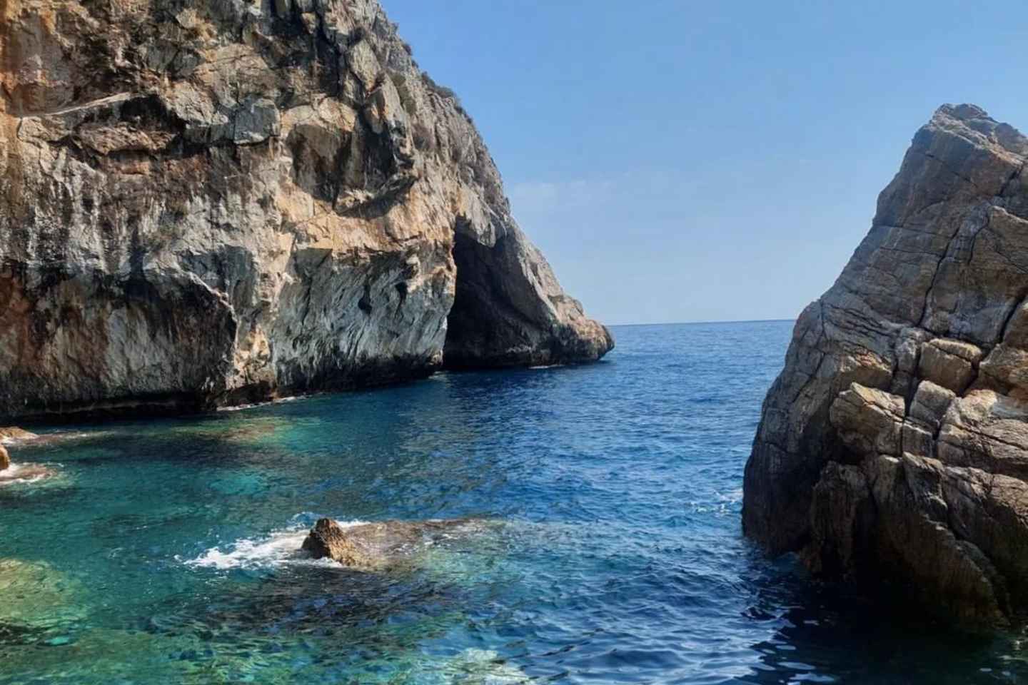 미틸리니 출발 해양 크루즈: 바다, 태양, 수영의 즐거움