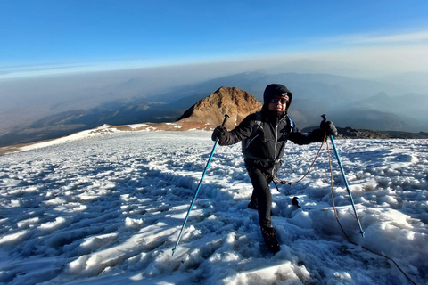 Szczyt Orizaba, północna ściana: Trening u podnóża lodowcaPółnocna ściana Pico de Orizaba: trening u podstawy lodowca