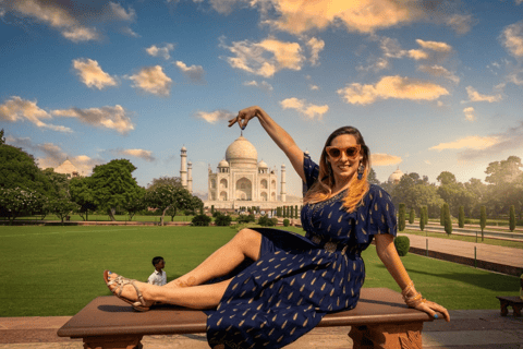 3- Day: Golden Triangle Getaway from Mumbai by Flight