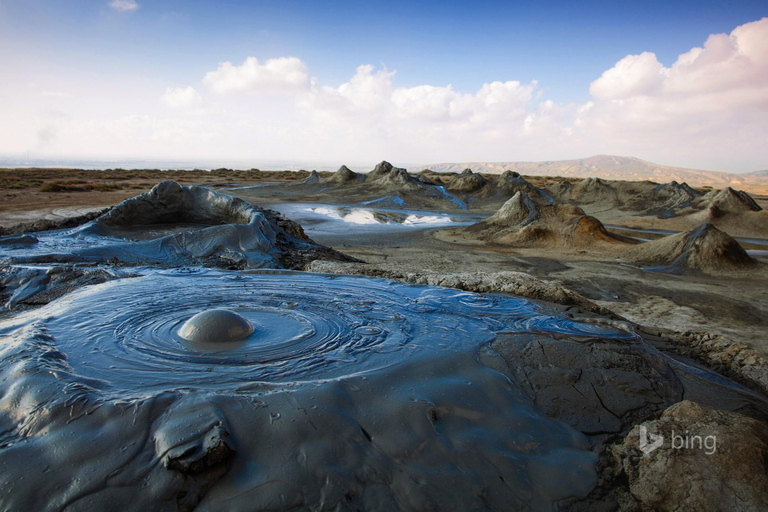 Baku: Guided City Highlights Tour with Scenic River Cruise