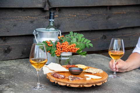 Bergen: Hardangerfjord cider tasting & waterfall Tour