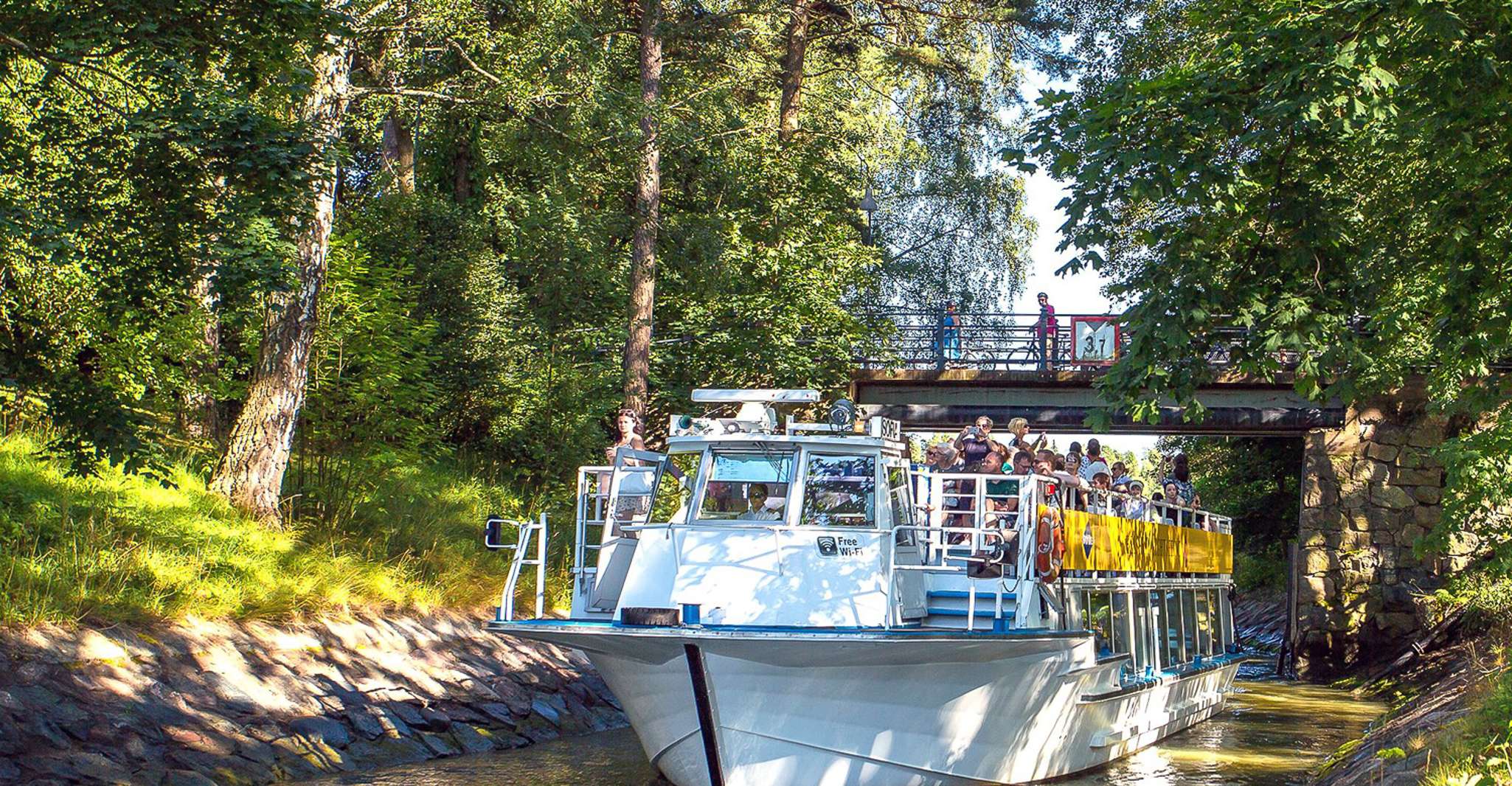 Helsinki: Sightseeing Canal Cruise with Audio Commentary