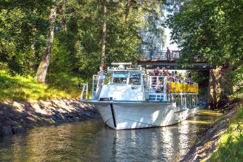 90-minütige Helsinki-Bootsfahrt auf malerischer Kanalroute