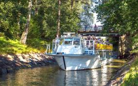 Helsinki: Sightseeing Canal Cruise with Audio Commentary