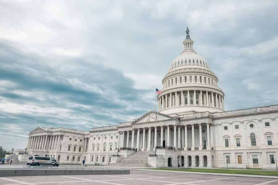 U.S. Capitol mit Eintritt in die Library of Congress oder den Obersten Gerichtshof. Foto: GetYourGuide U.S. Capitol mit Eintritt in die Library of Congress oder den Obersten Gerichtshof. Foto: GetYourGuide