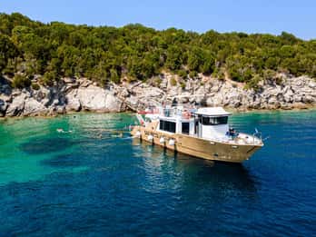 Lefkimmi: Mourtos-hulen, Den blå lagunen og Sivota-cruise