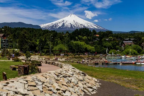 Pucón and Villarrica: Guided Tour with Hotel Pickup
