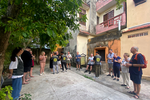 Hoi An : Visite gastronomique en soirée en Vespa et barbecue privé