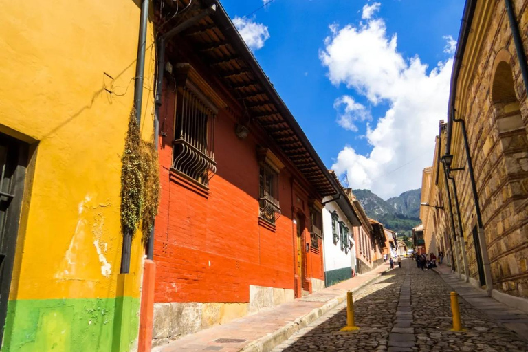 Bogotá: tour della città con musei e collina di Monserrate opzionaleTour con salita al Monte Monserrate