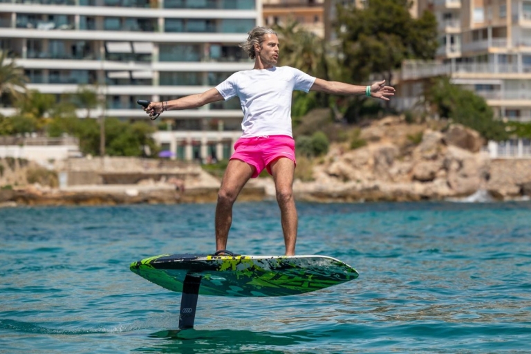 Mallorca : Leçon privée de surf en hydroptère électrique
