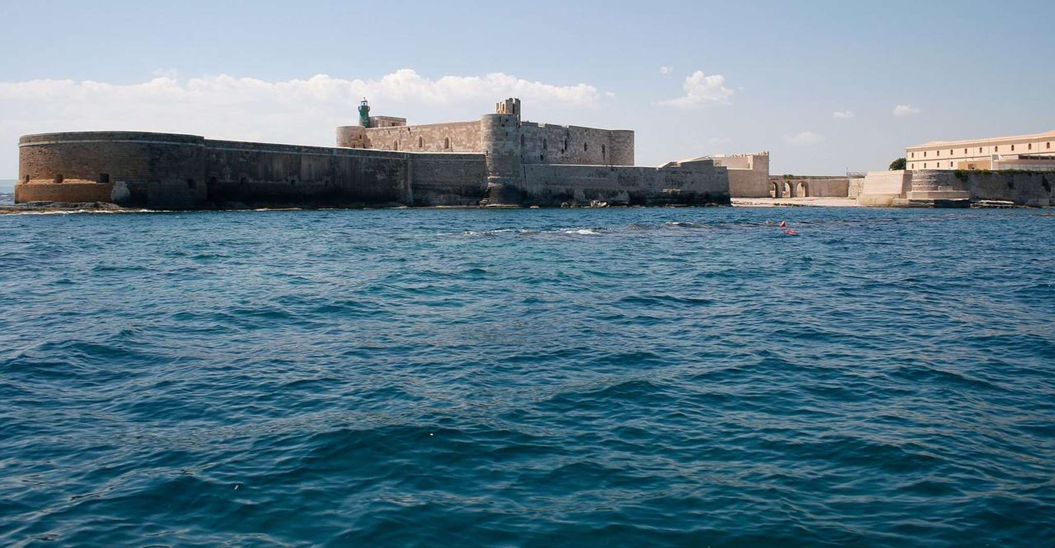 Isla de Ortygia, excursión en barco de día completo con almuerzo - Hizvo