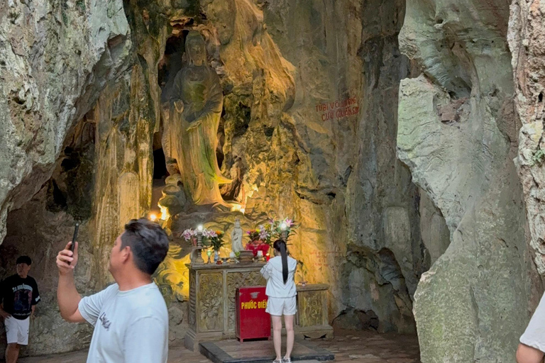 Da Nang: City Sightseeing Tour with Charming Da Nang Show