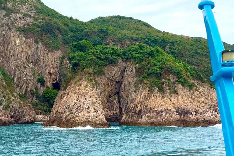 Tour in yacht del Geoparco UNESCO di Hong Kong: quattro archi marini e vulcanoTour in yacht del geoparco UNESCO di Hong Kong: quattro archi marini e vulcano
