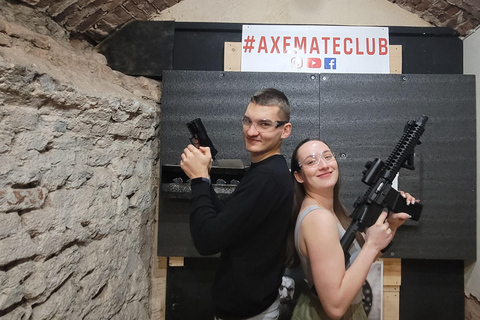 Krakau: Toegangsbewijs Axe Mate Club Schietbaan