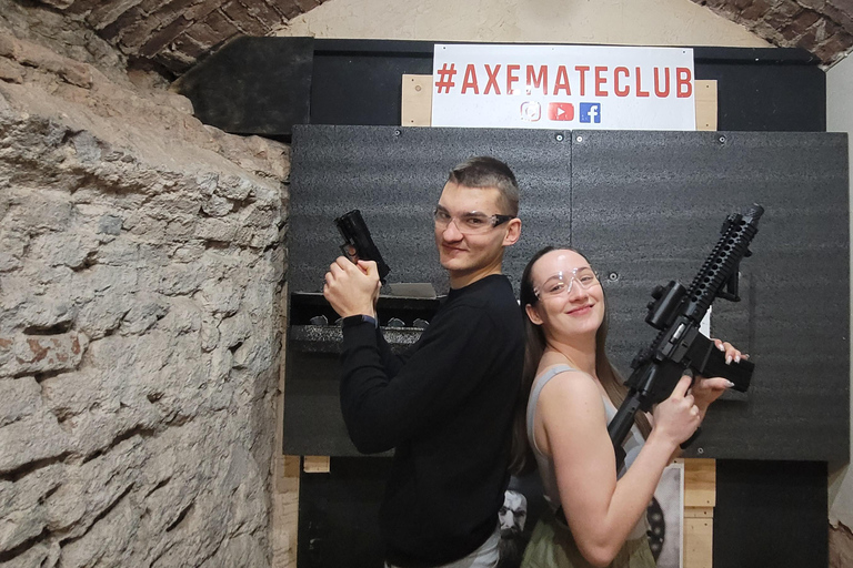 Krakau: Toegangsbewijs Axe Mate Club Schietbaan