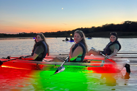 Grapevine Lake: Clear Kayak Tour