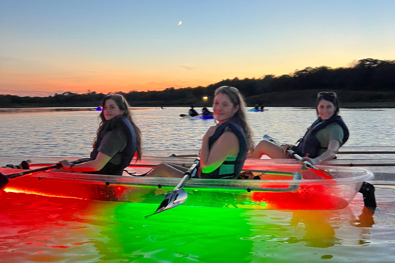 Grapevine Lake: Clear Kayak Tour