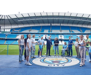 Etihad Stadium: Manchester City FC Tour by Rail From London