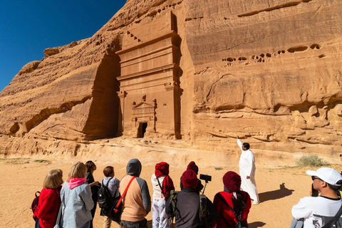 Al-'Ula: Hegra Winter's Edge e spedizione al tramonto nabateoAlUla: Hegra Winter's Edge &amp; Nabataean Sunset Expedition