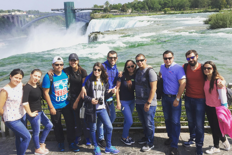 From NYC: Niagara Falls 1-Day Excursion Spanish Tour