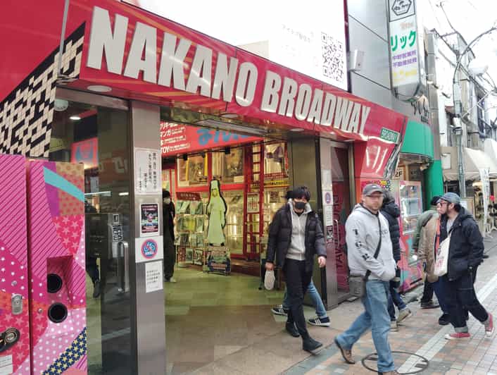 Tokyo: Nakano Broadway Otaku Tour - 1.5h Guided Shopping