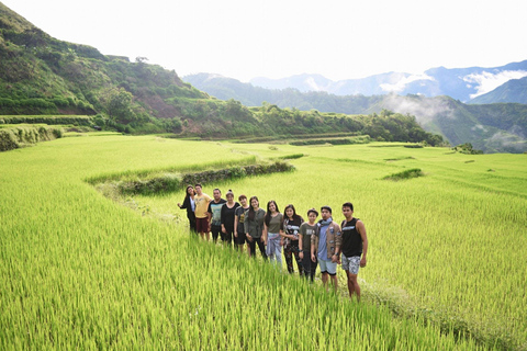 اجتماع بوسكالان مع أبو وانغ-أود مع مدرجات أرز باناوي