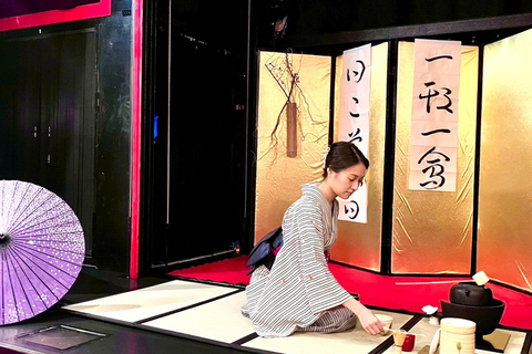 Tokio: ¡Disfruta de un espectáculo de cabaret al estilo japonés en Ginza!