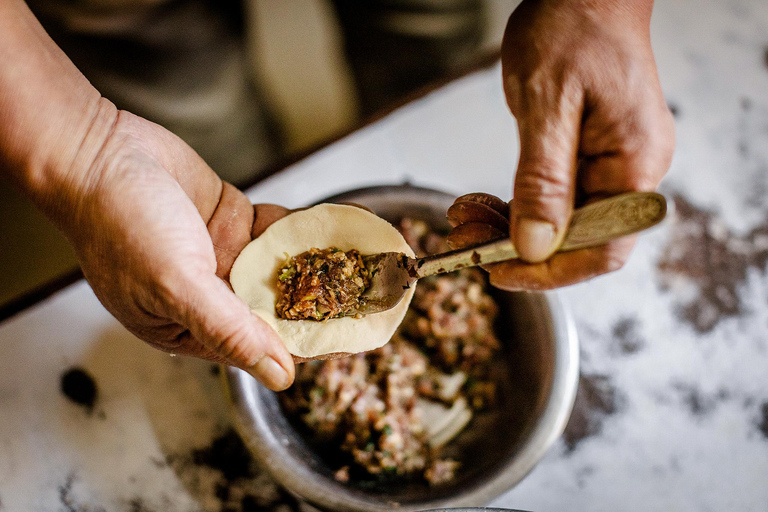Kathmandu: Everest Eats Food Tour with 15+ Tastings
