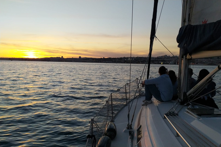 Lisboa: Excursión de un día y puesta de sol por el río Tajo