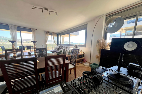 Ibiza: Beginner DJ Lesson & Café del Mar Sunset Ibiza: DJ lesson, sunset and party at Cafe del Mar