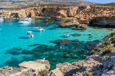 Malta: Comino, Blå lagunen, Crystal Lagoon och grottor
