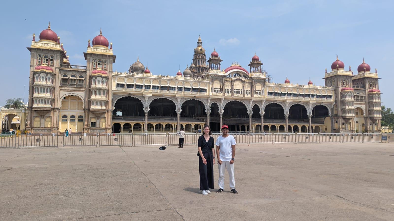 Von Bangalore nach Mysore: Tagestour mit Transfer und Guide