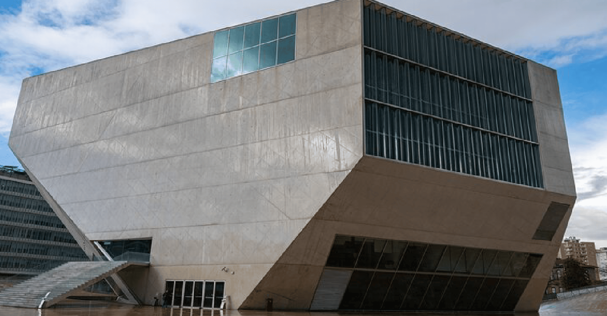 Porto: Architecture Private Tour - The Past and The Present