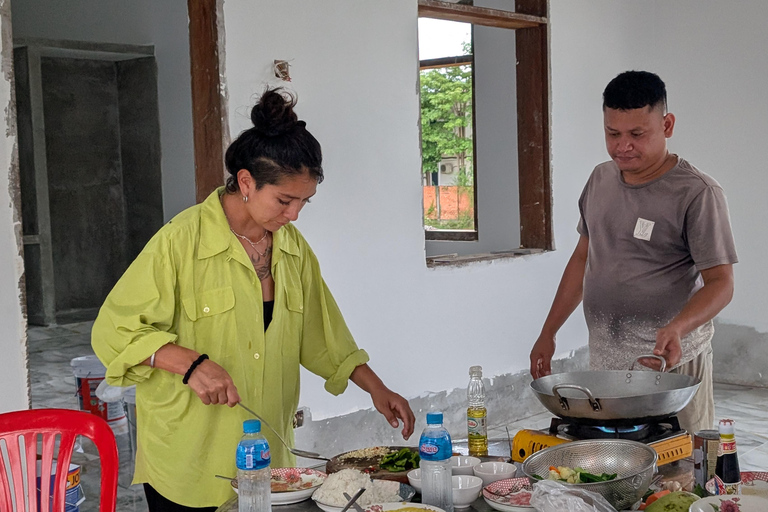 Siem Reap: Riverside Cooking Class with Picnic Dinner