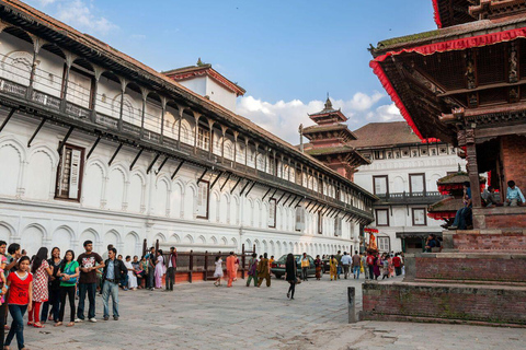 Kathmandu: Private Tour with Food Tasting & Swayambhu Sunset