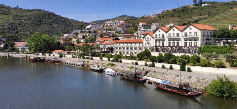 Pinhãosta: Douro Valley Tour w/ Wine Tasting and Boat Trip: Douro Valley Tour w/ Wine Tasting and Boat Trip (viininmaistelu ja veneretki)