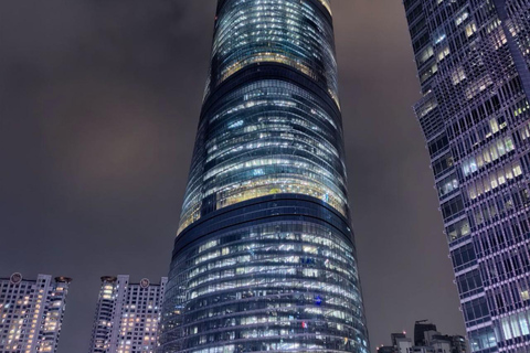 Szanghaj: wodne miasteczko Zhujiajiao, Tianzifang i wieża Shanghai TowerShanghai: Zhujiajiao Water Town, Tianzifang &amp; Shanghai Tower