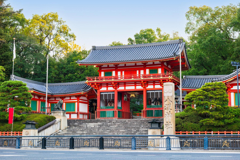 Z Osaki: świątynie Kioto i Park Jeleni w Nara – wycieczka w małej grupieŚwiątynie Kioto i Park Jeleni w Nara – wycieczka w małej grupie z Osaki