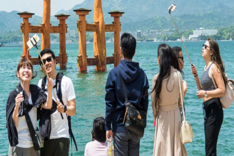 Hiroshima: Private Tour with Miyajima and Peace Park
