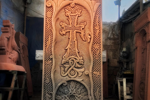 Atelier de maître sur l'artisanat du khachkar : Révéler le patrimoine arménien