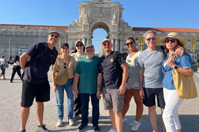 Visit of Lisbon in French. Small group (10 max)! Follow me! Visite Goupe privée de Lisbonne!