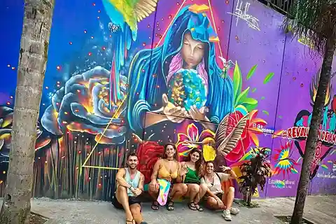 Medellín: Comuna 13 (Graffitour) Descubra a transformação