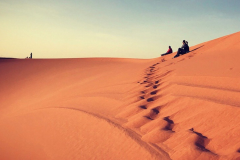 Riyadh: Private Red Sands Sunset, Quad & Hospitality